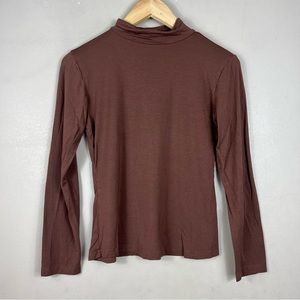 Klotho Brown Turtleneck Long Sleeve Top